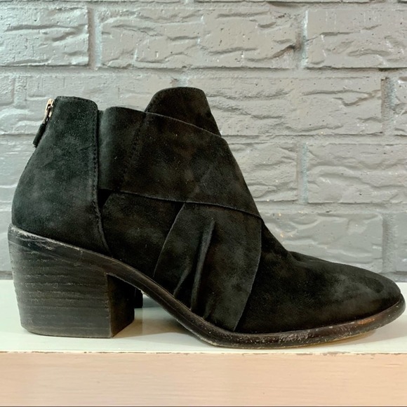 Eileen‎ Fisher Irwin Distressed Suede size 6.5 Black Dressy casual Booties - Picture 5 of 8